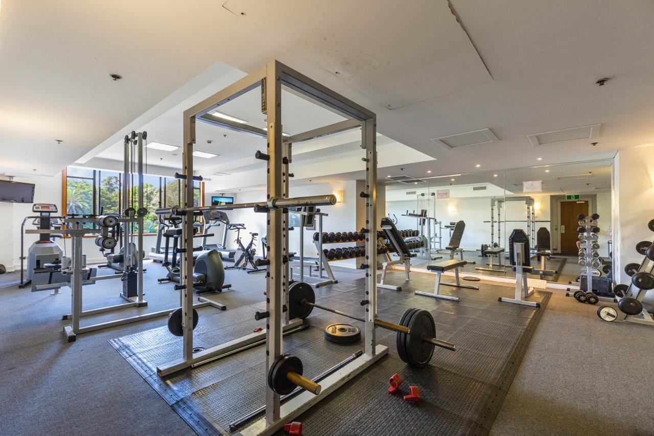 Stylish With Pool And Gym * Auckland